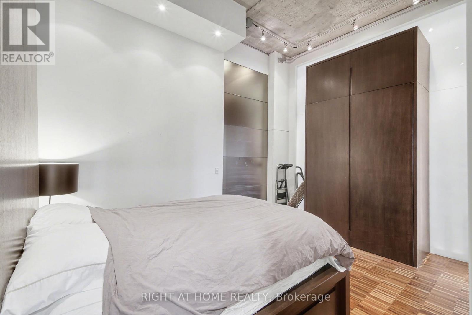 507 - 637 Lakeshore Road W, Toronto, Ontario  M5V 3J6 - Photo 16 - C12726894