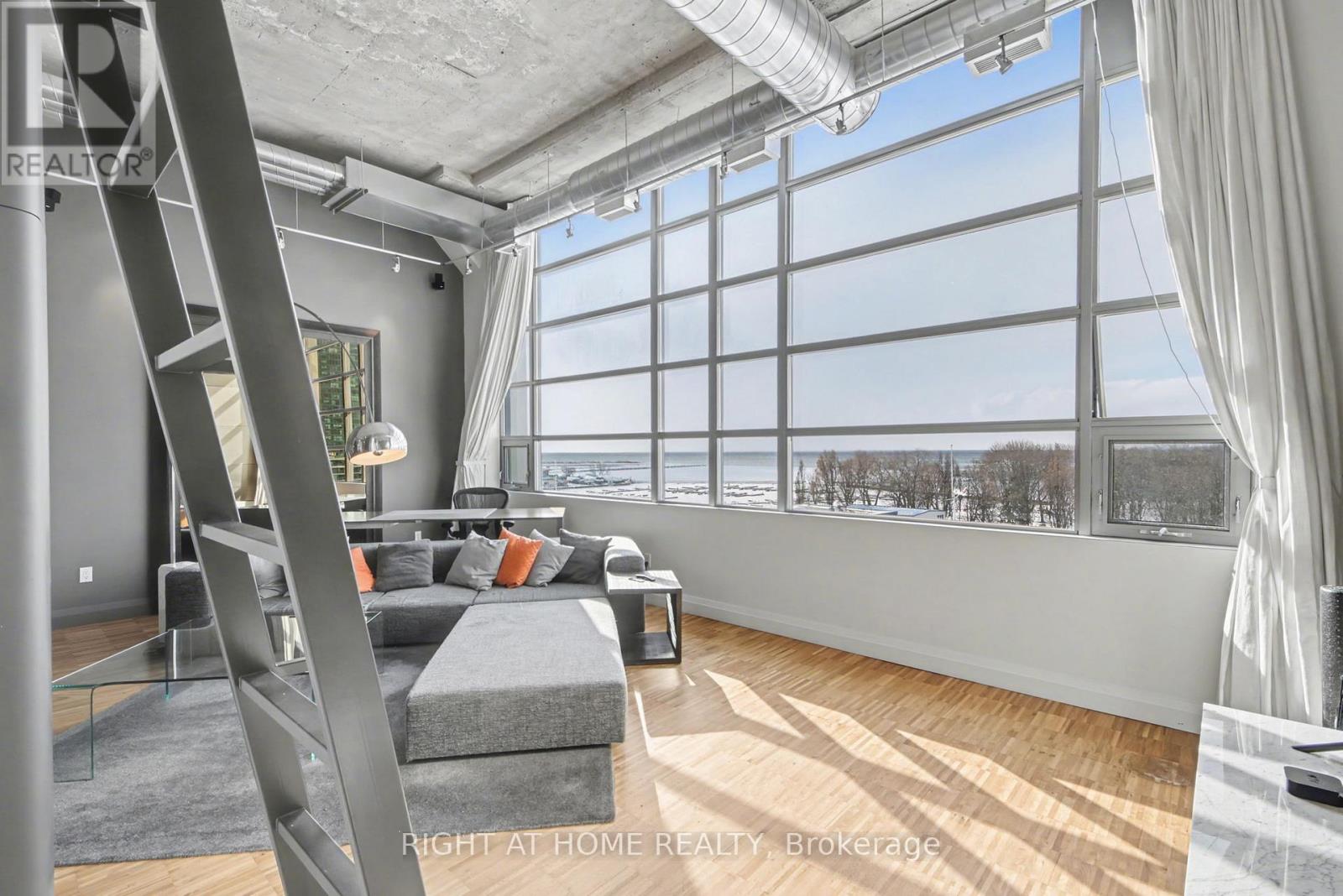 507 - 637 Lakeshore Road W, Toronto, Ontario  M5V 3J6 - Photo 21 - C12726894