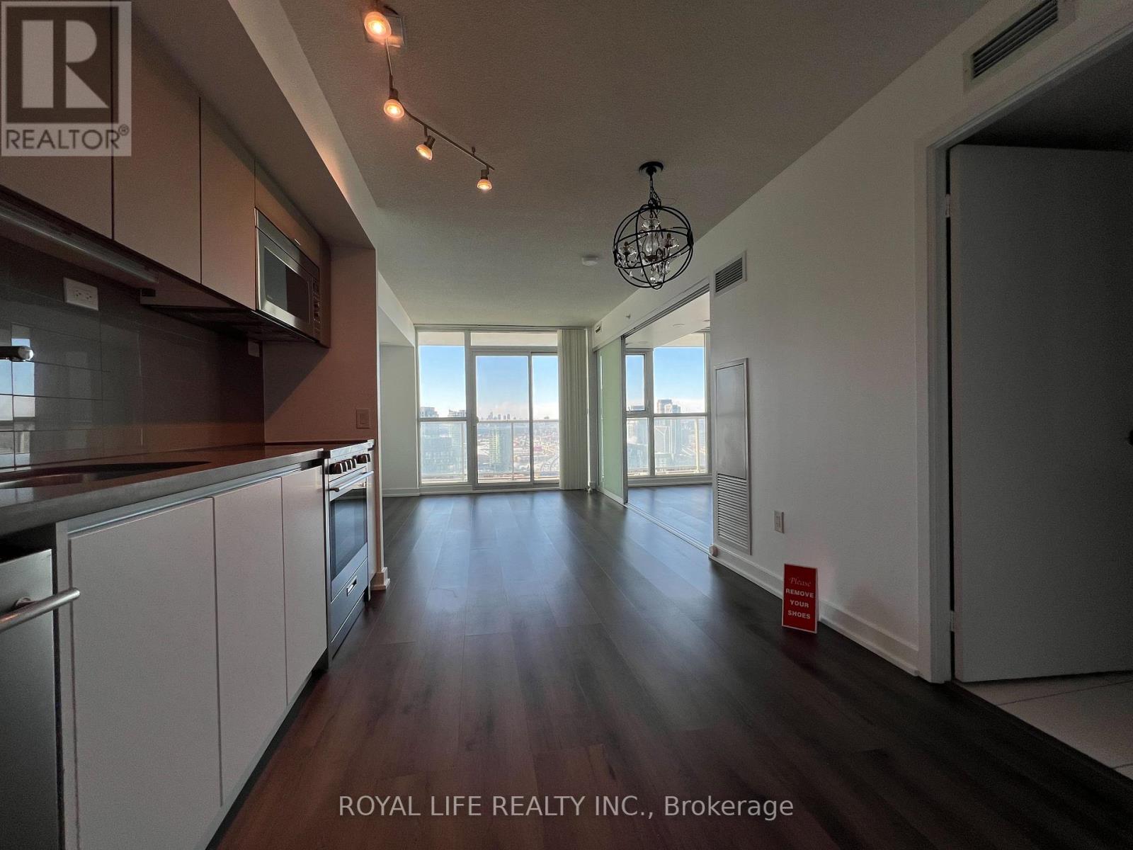 4110 - 75 Queens Wharf Road, Toronto, Ontario  M5V 0J8 - Photo 18 - C12726938