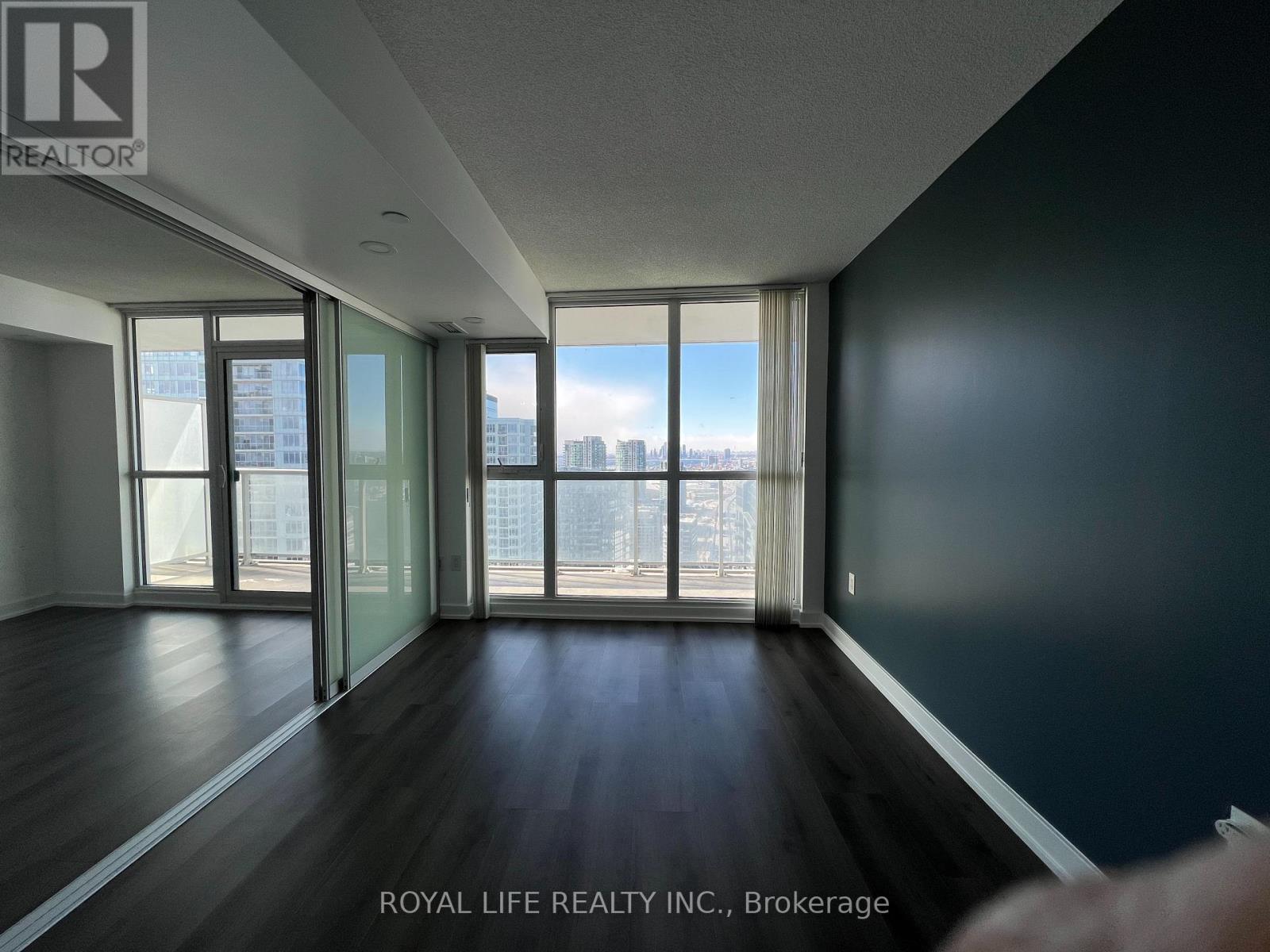 4110 - 75 Queens Wharf Road, Toronto, Ontario  M5V 0J8 - Photo 6 - C12726938