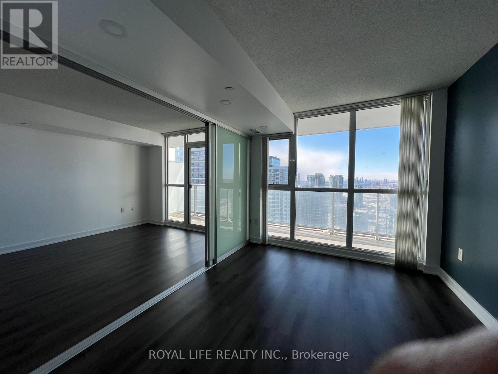 4110 - 75 Queens Wharf Road, Toronto, Ontario  M5V 0J8 - Photo 7 - C12726938