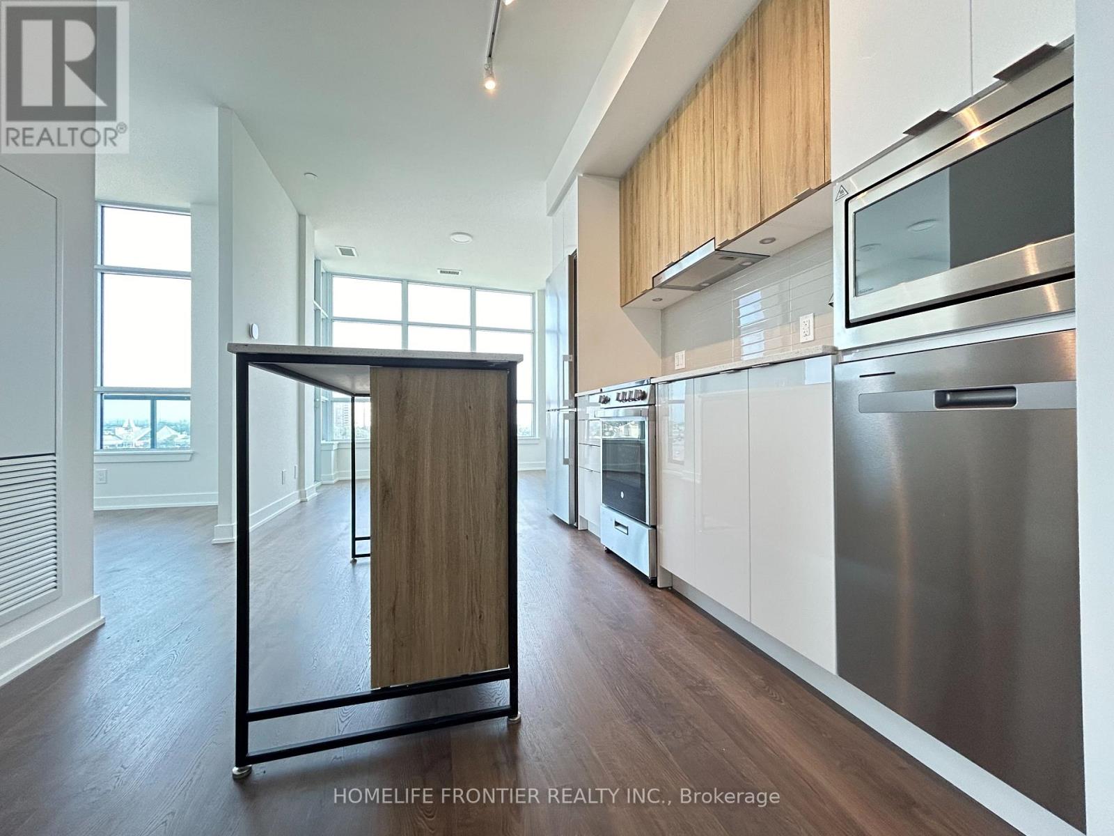 B-729 - 50 Upper Mall Way, Vaughan, Ontario  L4J 0L8 - Photo 8 - N12726930