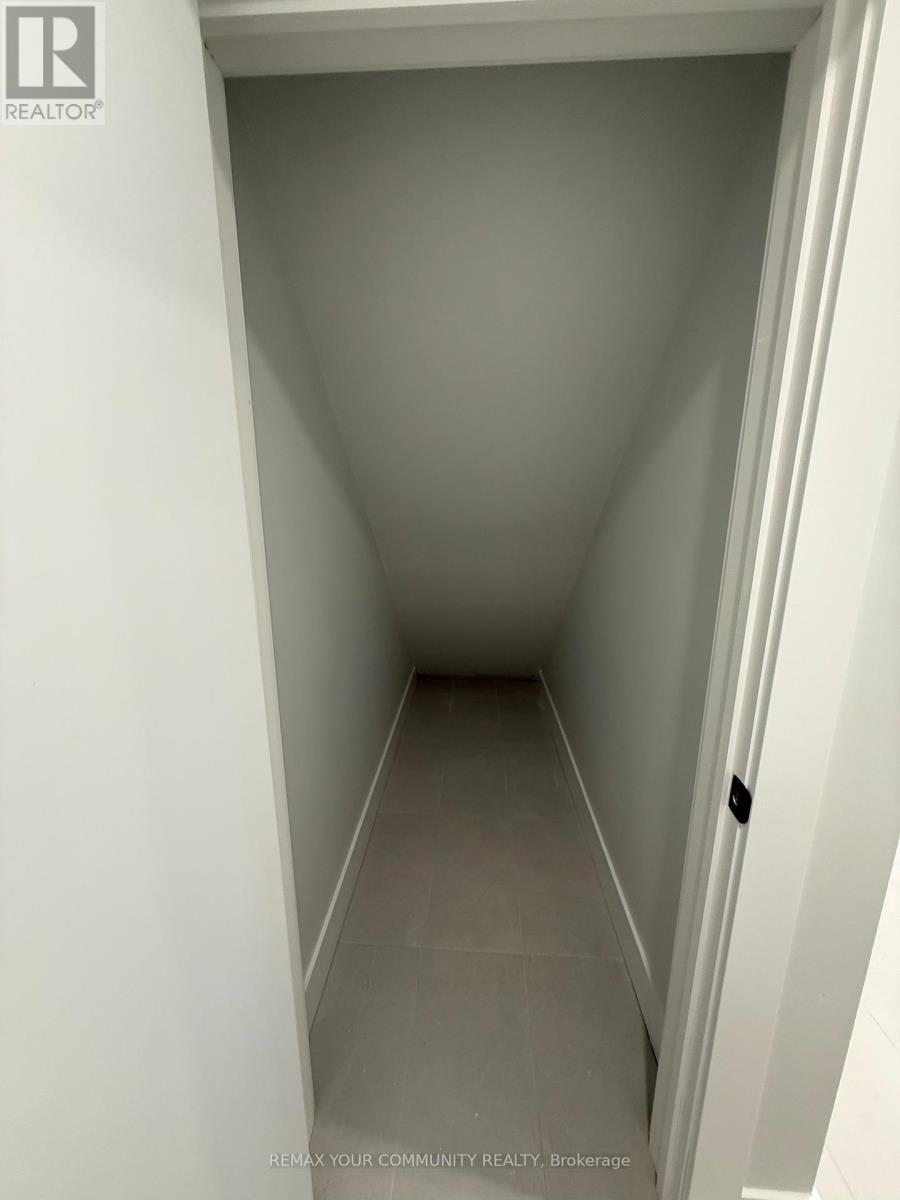 3 - 88 Spruce Street, Aurora, Ontario  L4G 1S1 - Photo 10 - N12726954