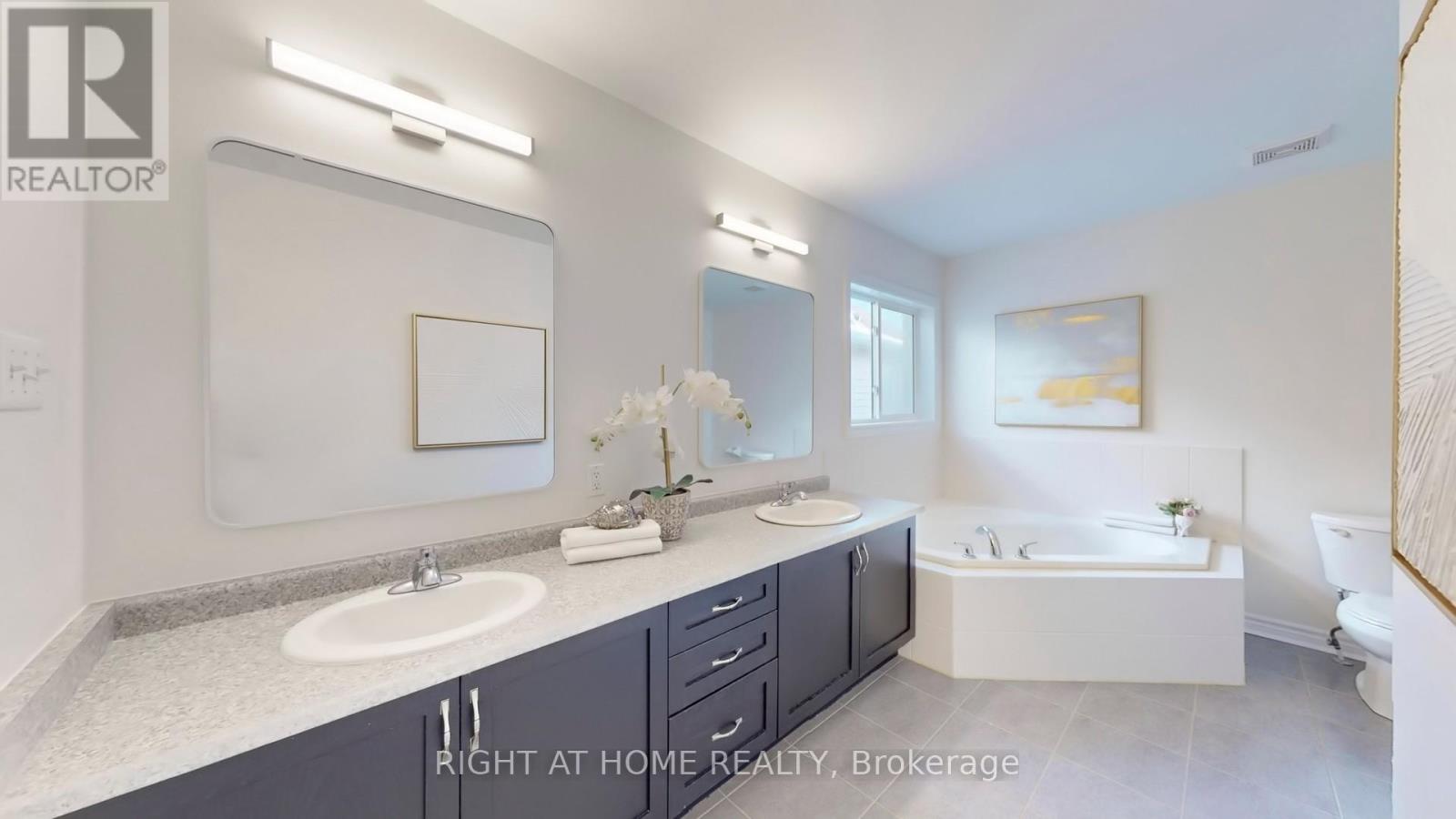 20 Charlemagne Avenue, Barrie, Ontario  L4M 0A7 - Photo 25 - S12726946