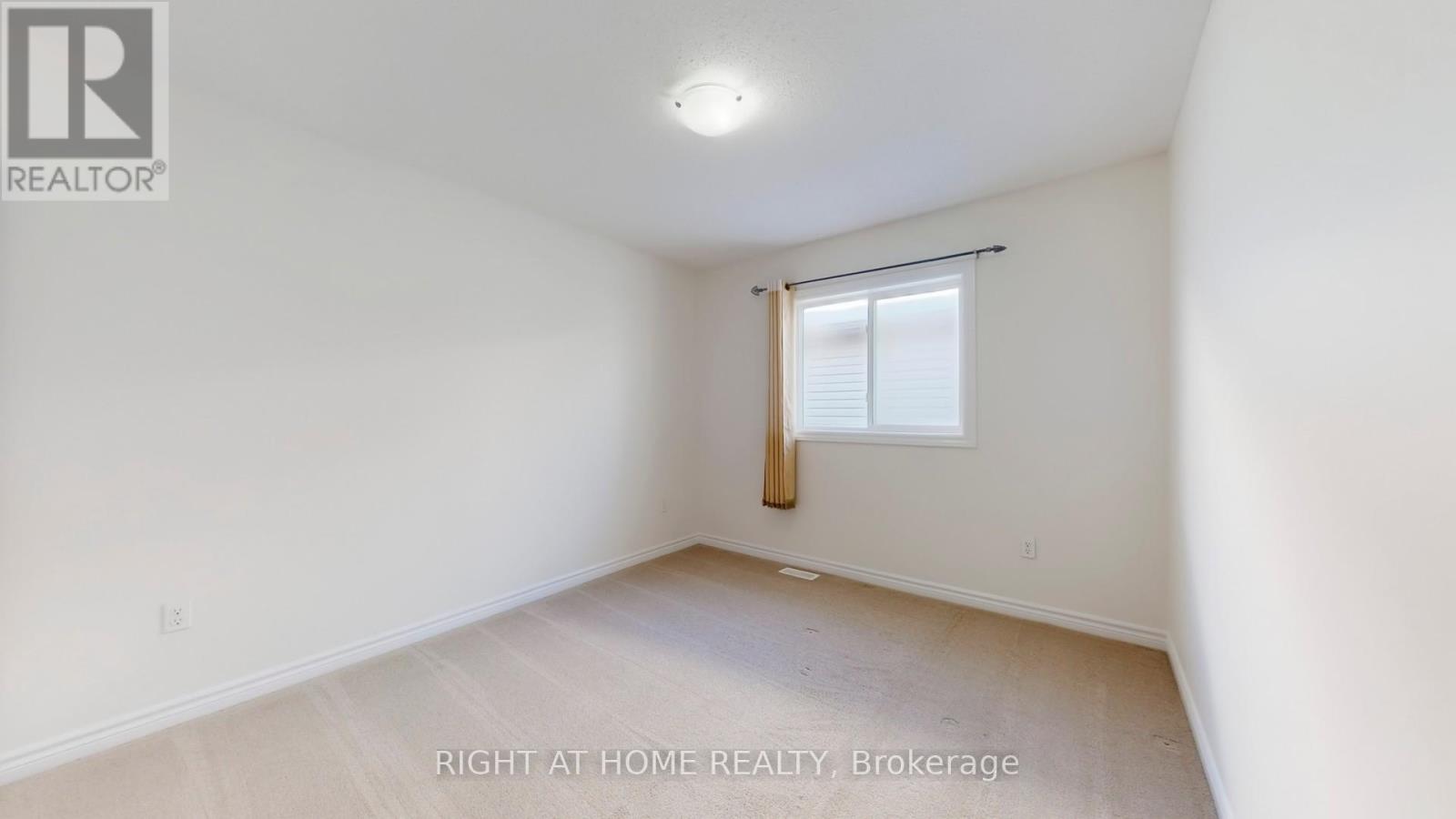 20 Charlemagne Avenue, Barrie, Ontario  L4M 0A7 - Photo 30 - S12726946