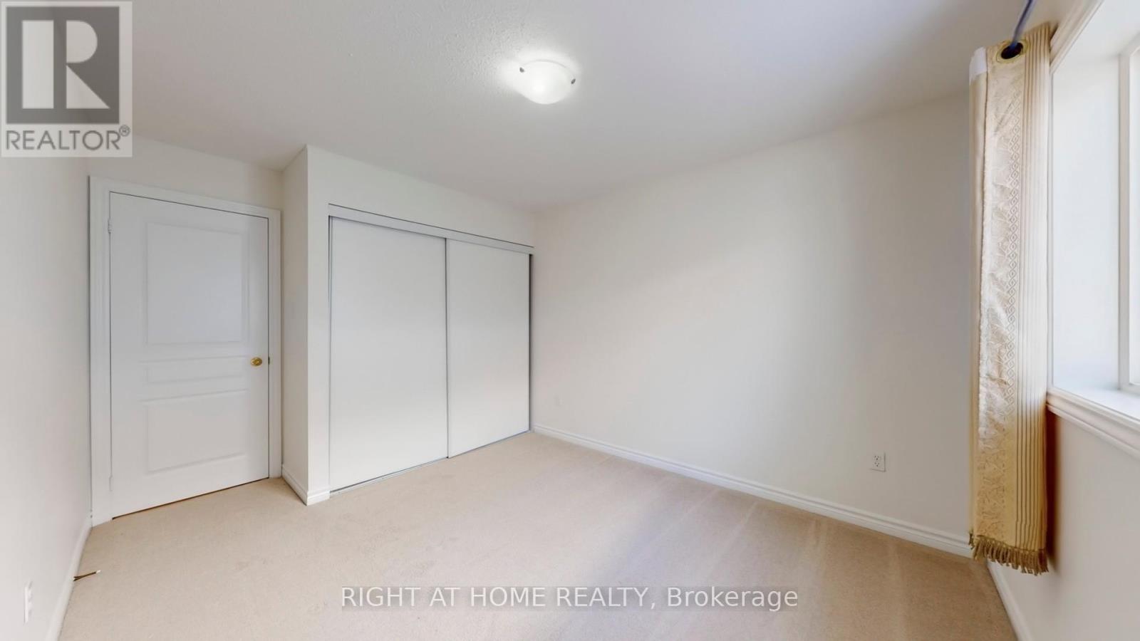 20 Charlemagne Avenue, Barrie, Ontario  L4M 0A7 - Photo 31 - S12726946