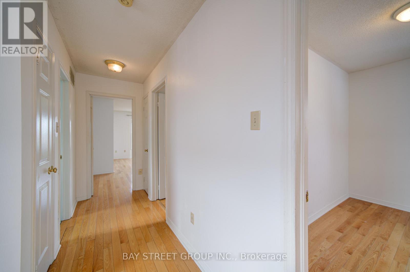 24 Militia Trail, Markham, Ontario  L3R 9H6 - Photo 19 - N12693624