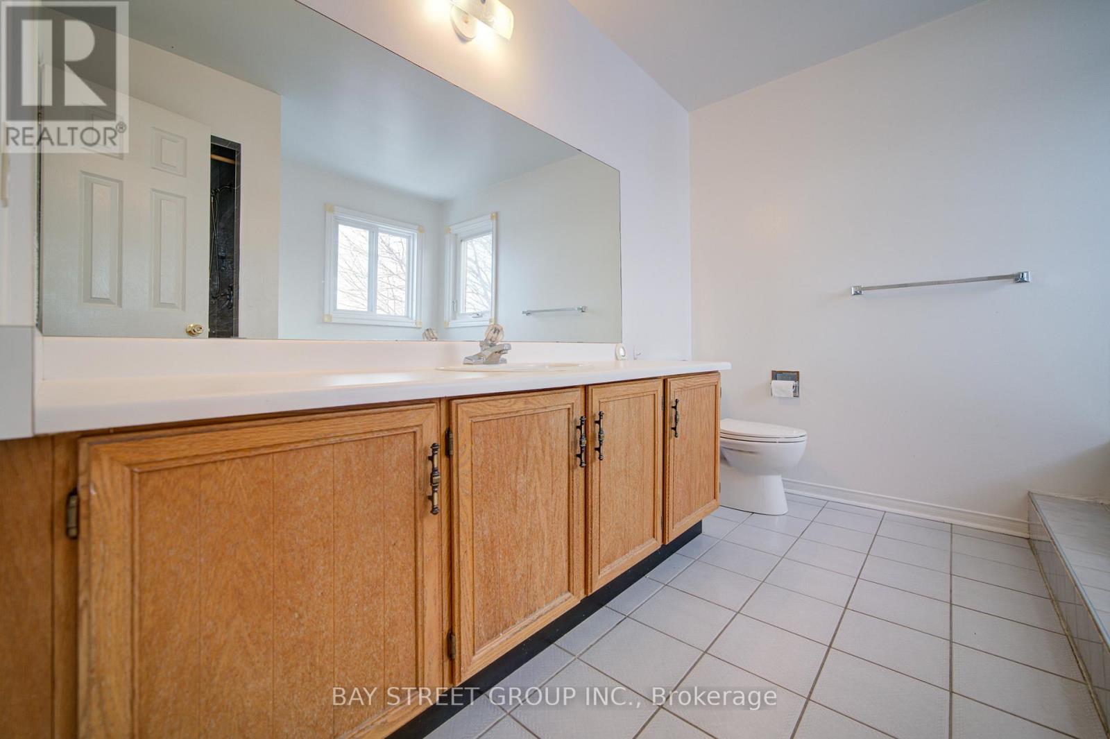 24 Militia Trail, Markham, Ontario  L3R 9H6 - Photo 35 - N12693624