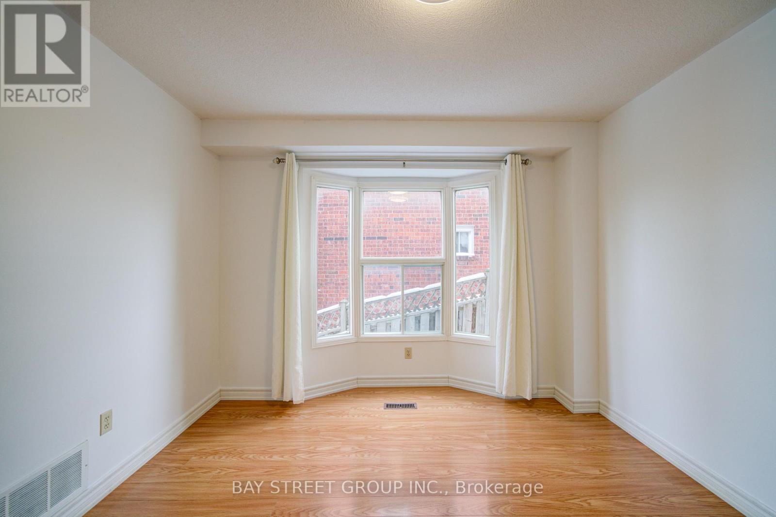 24 Militia Trail, Markham, Ontario  L3R 9H6 - Photo 8 - N12693624