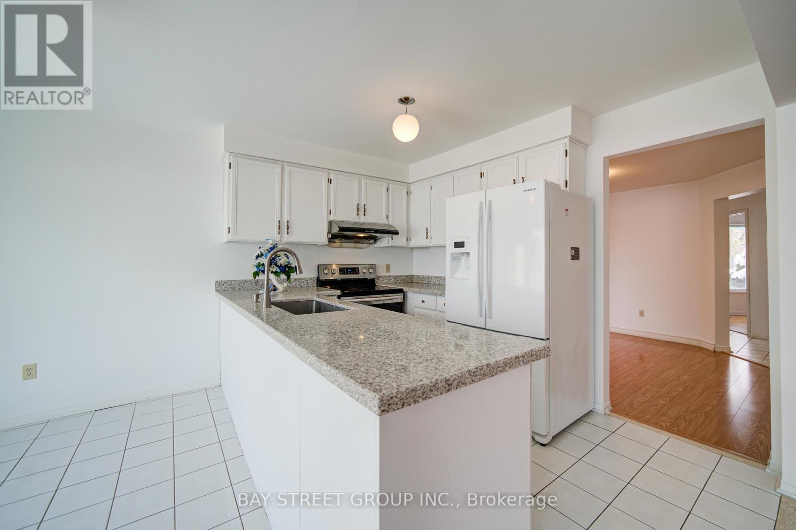 24 Militia Trail, Markham, Ontario  L3R 9H6 - Photo 13 - N12693624