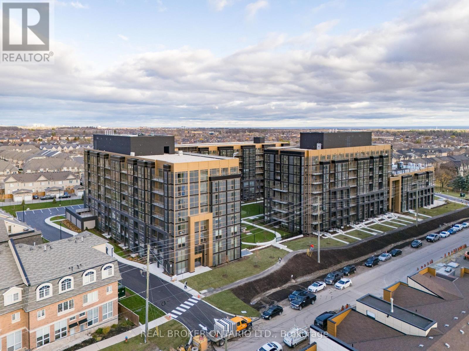 617 - 2343 Khalsa Gate, Oakville, Ontario  L6M 4J2 - Photo 2 - W12726898