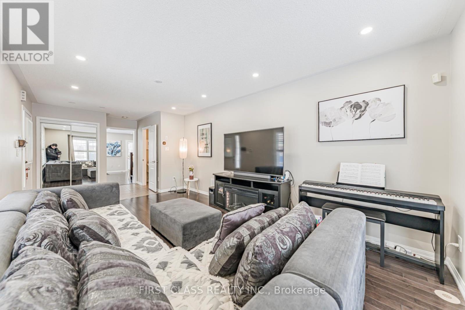 238 Whetham Heights, Milton, Ontario  L9T 0P2 - Photo 12 - W12726900