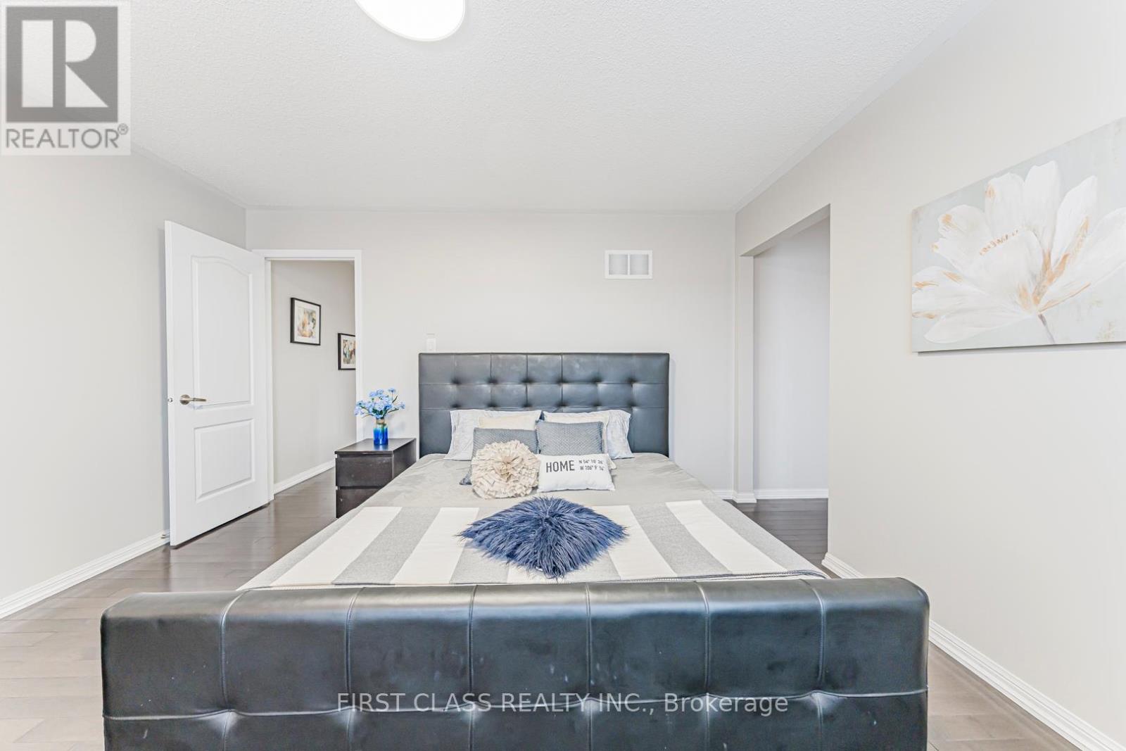 238 Whetham Heights, Milton, Ontario  L9T 0P2 - Photo 26 - W12726900