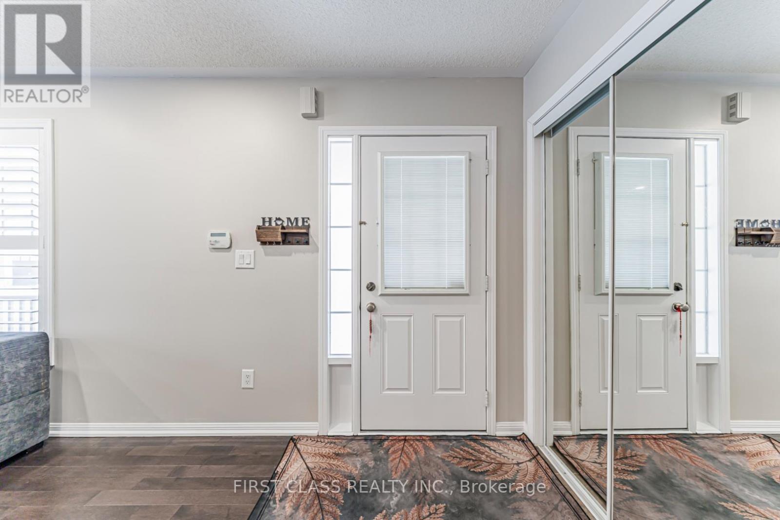 238 Whetham Heights, Milton, Ontario  L9T 0P2 - Photo 6 - W12726900