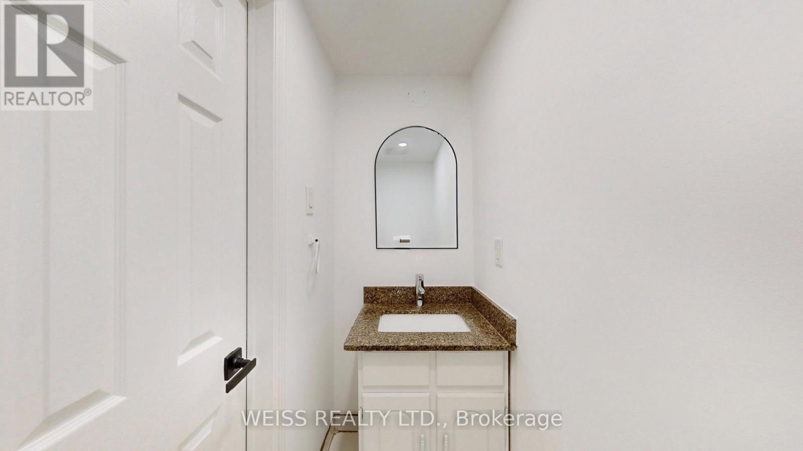 9 Tralee Street, Brampton, Ontario  L6Z 2X4 - Photo 37 - W12726940