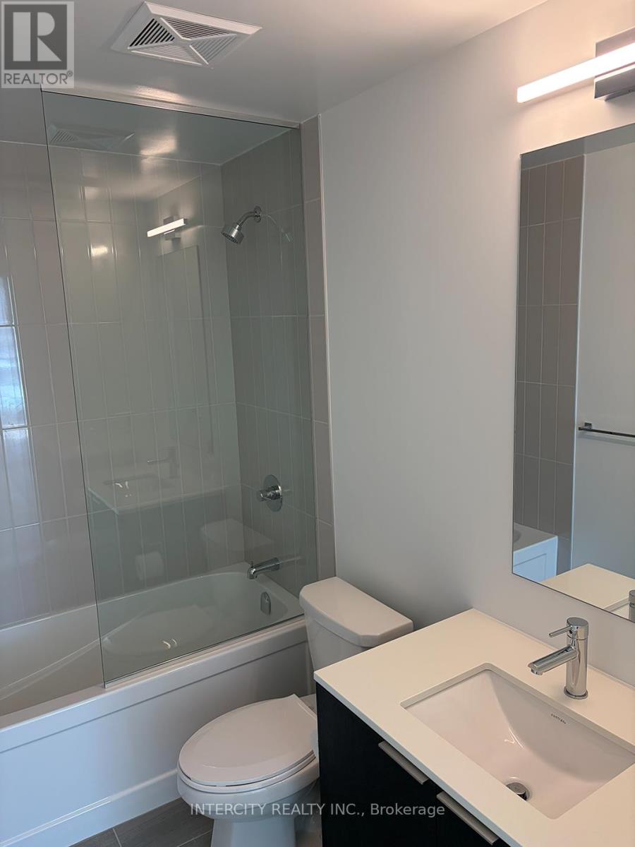 416 - 15 Skyridge Drive S, Brampton, Ontario  L6P 4S3 - Photo 8 - W12726950