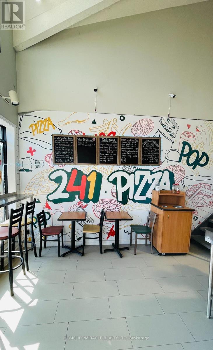 3 - 230-232 Kent Street W, Kawartha Lakes, Ontario  K9V 6A4 - Photo 9 - X12726904