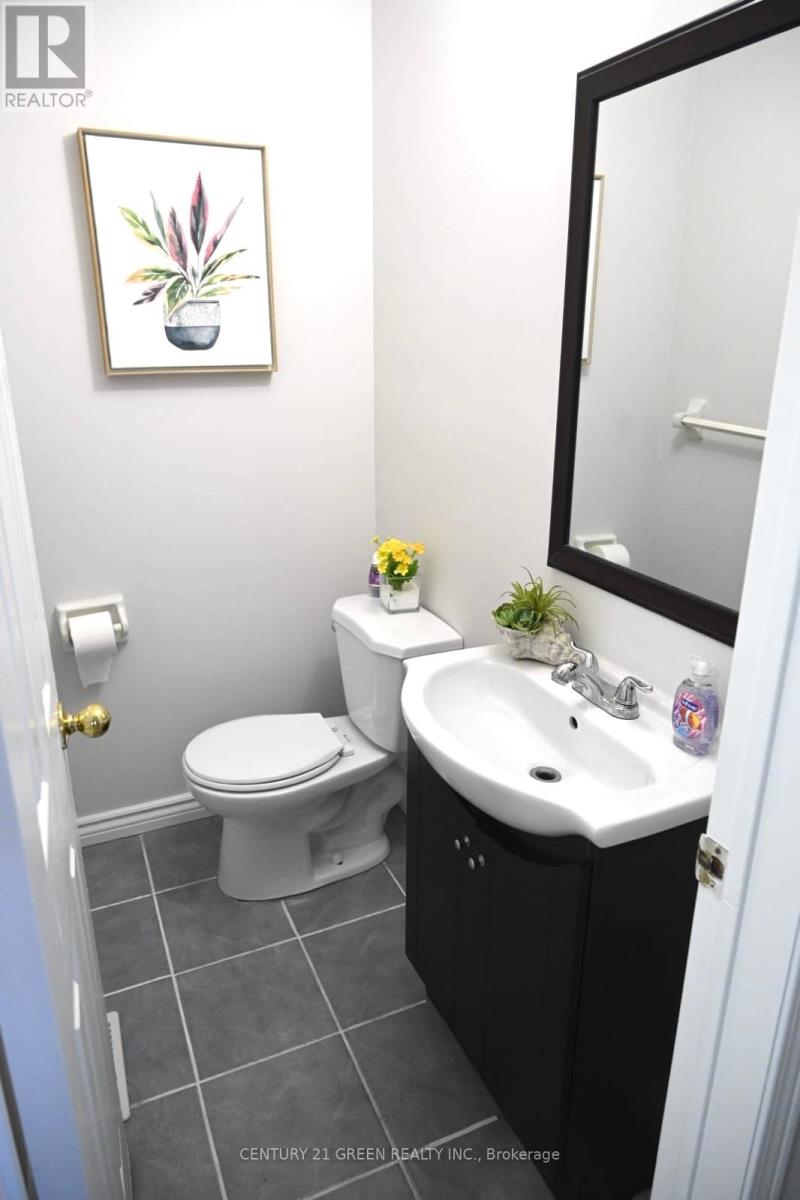 66 Millstone Drive, Brampton, Ontario  L6Y 4P8 - Photo 23 - W12726382