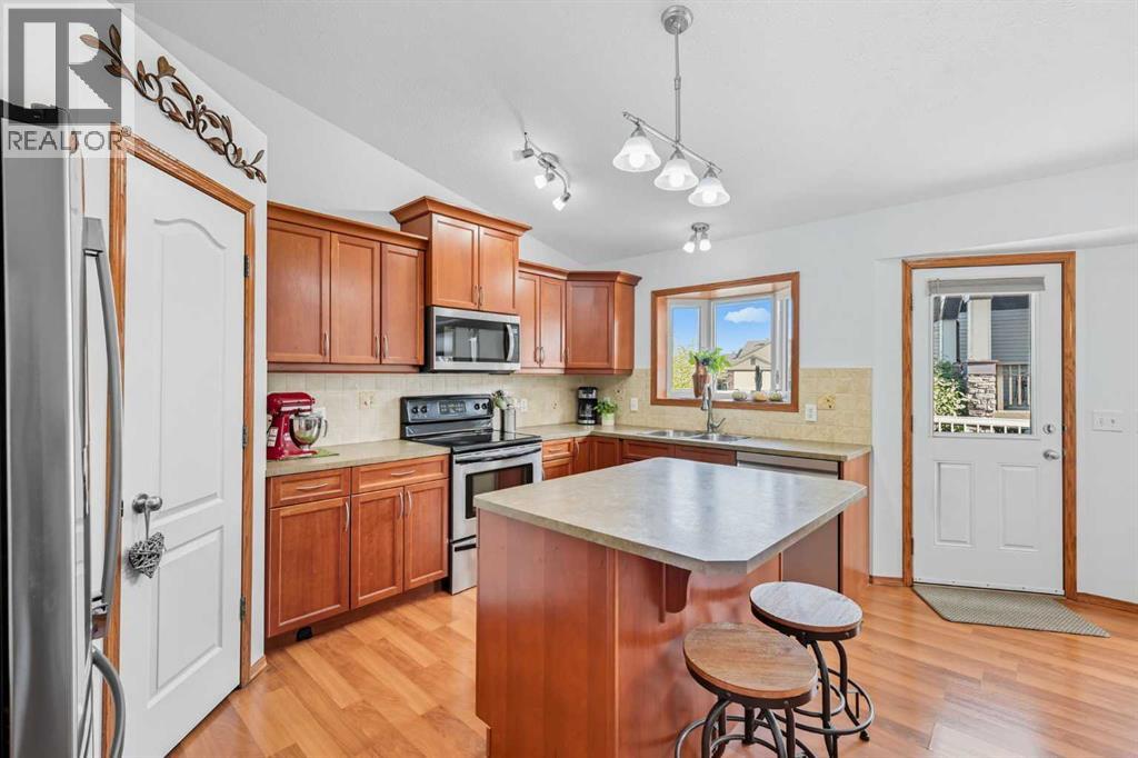 79 Hillcrest Boulevard, Strathmore, Alberta  T1P 0A4 - Photo 7 - A2261650