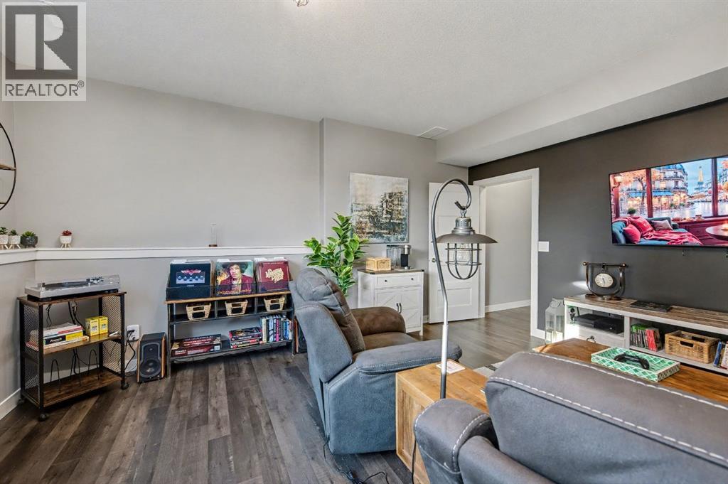 49 Aztec Crescent, Blackfalds, Alberta  T4M 0M2 - Photo 17 - A2279039