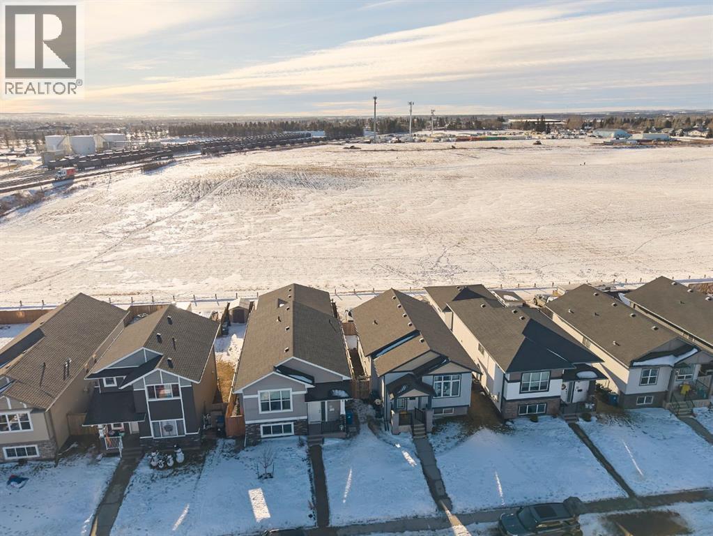 49 Aztec Crescent, Blackfalds, Alberta  T4M 0M2 - Photo 2 - A2279039