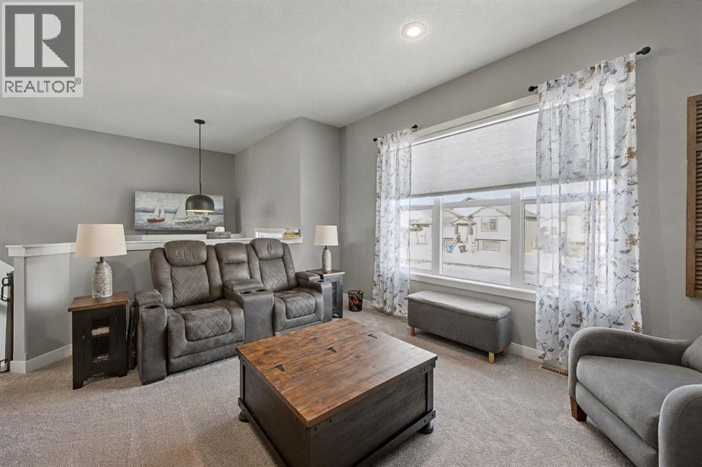 49 Aztec Crescent, Blackfalds, Alberta  T4M 0M2 - Photo 4 - A2279039