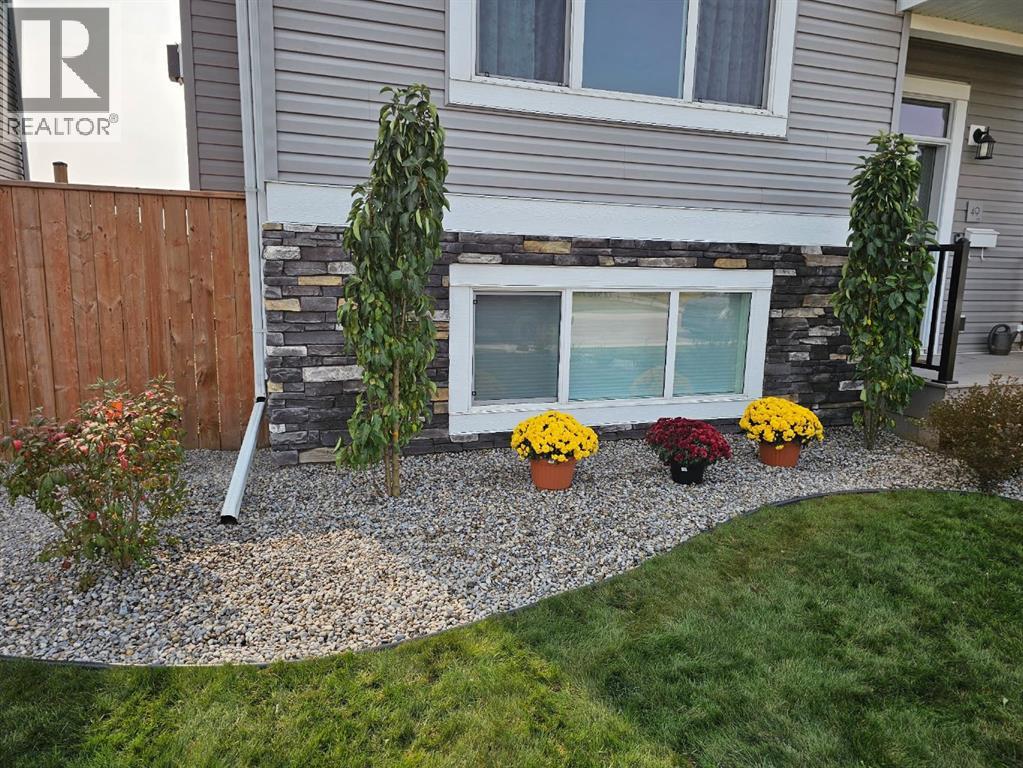 49 Aztec Crescent, Blackfalds, Alberta  T4M 0M2 - Photo 46 - A2279039