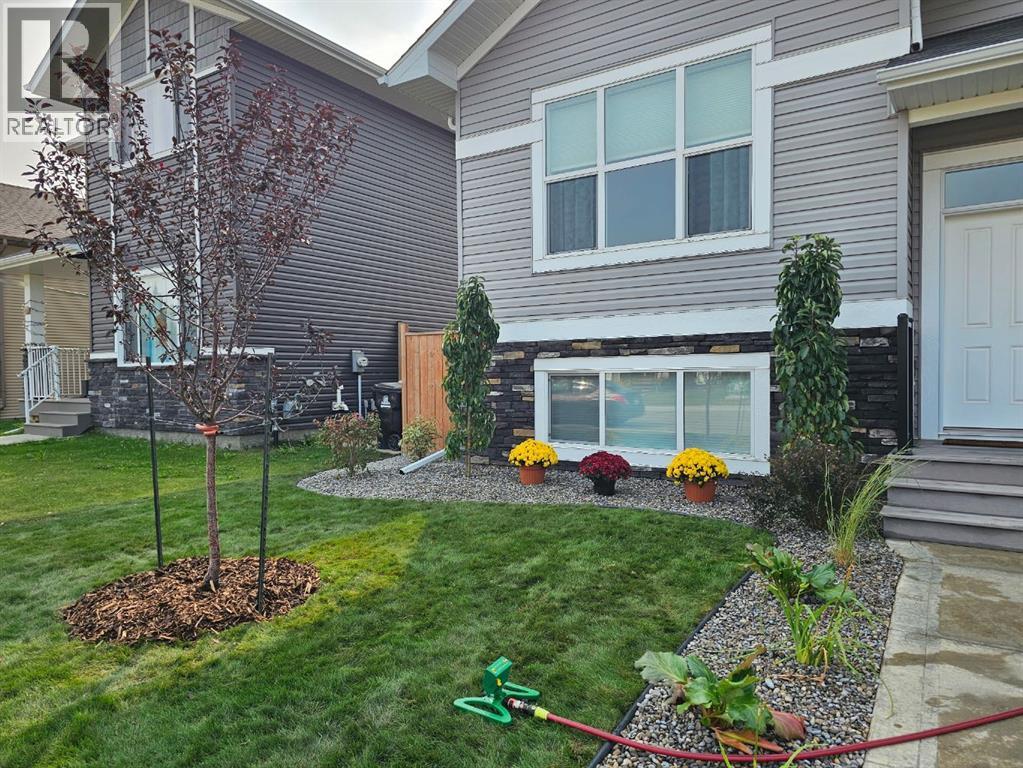 49 Aztec Crescent, Blackfalds, Alberta  T4M 0M2 - Photo 48 - A2279039