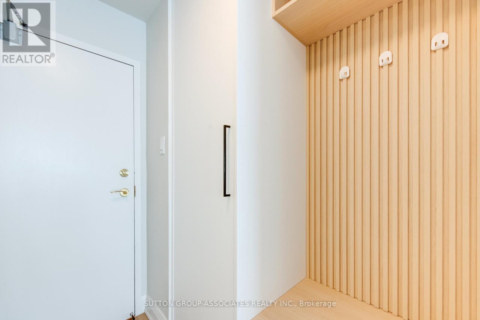 827 - 95 Prince Arthur Avenue, Toronto, Ontario  M5R 3P6 - Photo 3 - C12726970