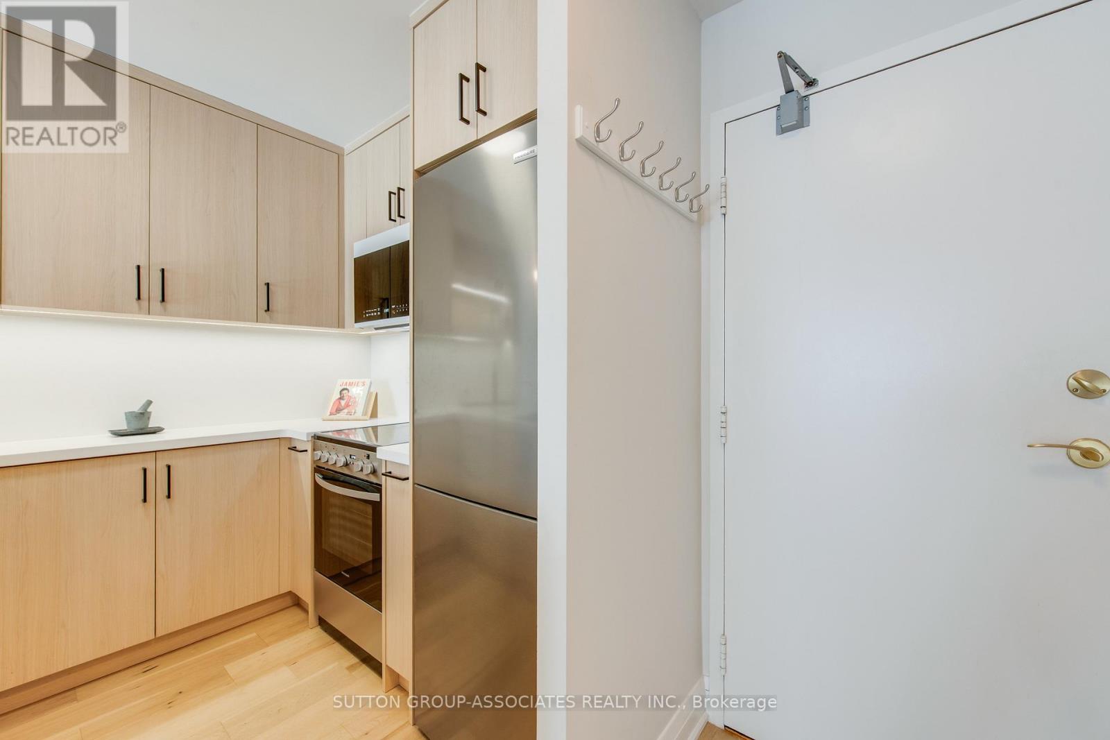 827 - 95 Prince Arthur Avenue, Toronto, Ontario  M5R 3P6 - Photo 4 - C12726970