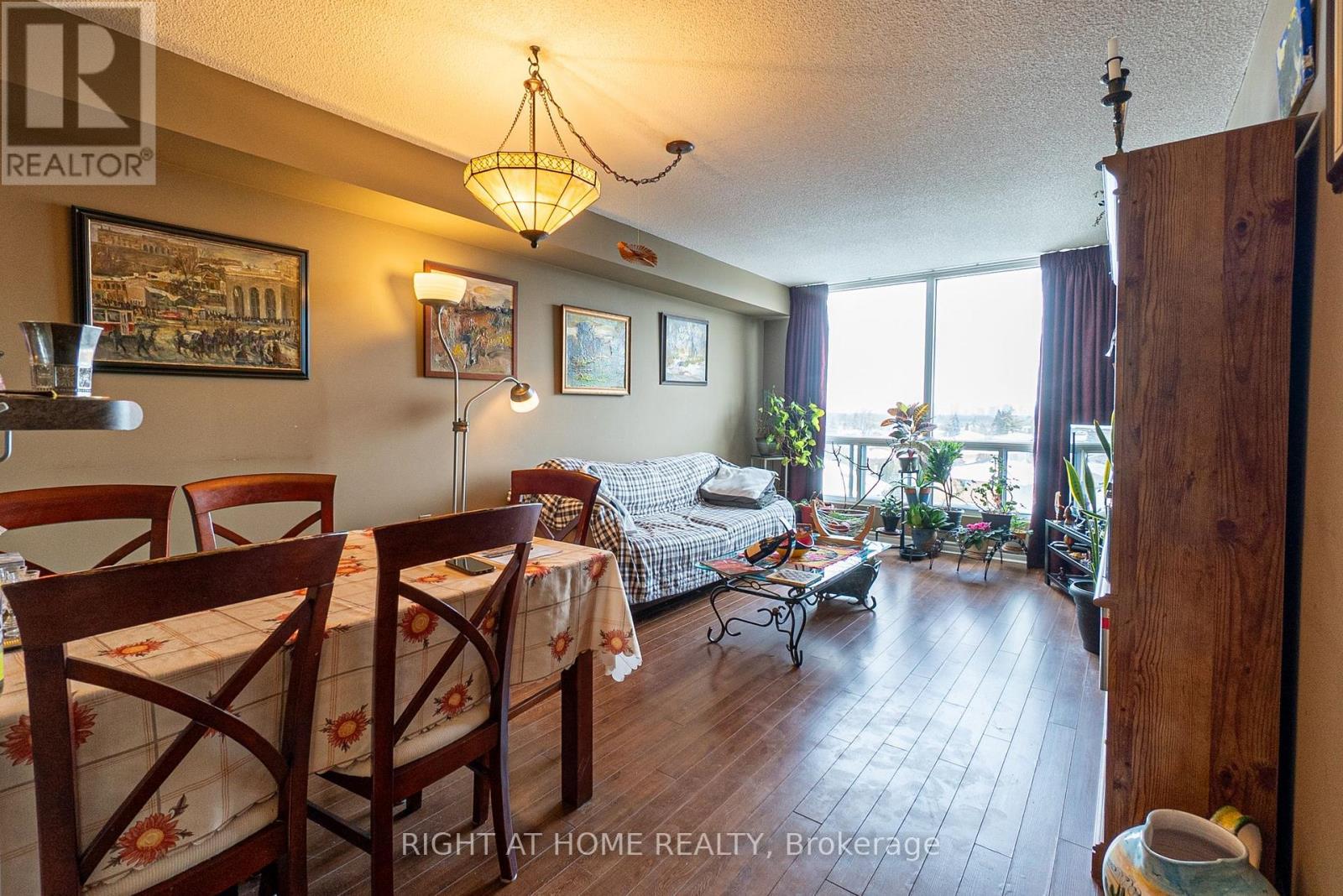 514 - 906 SHEPPARD AVENUE W, Toronto, Ontario