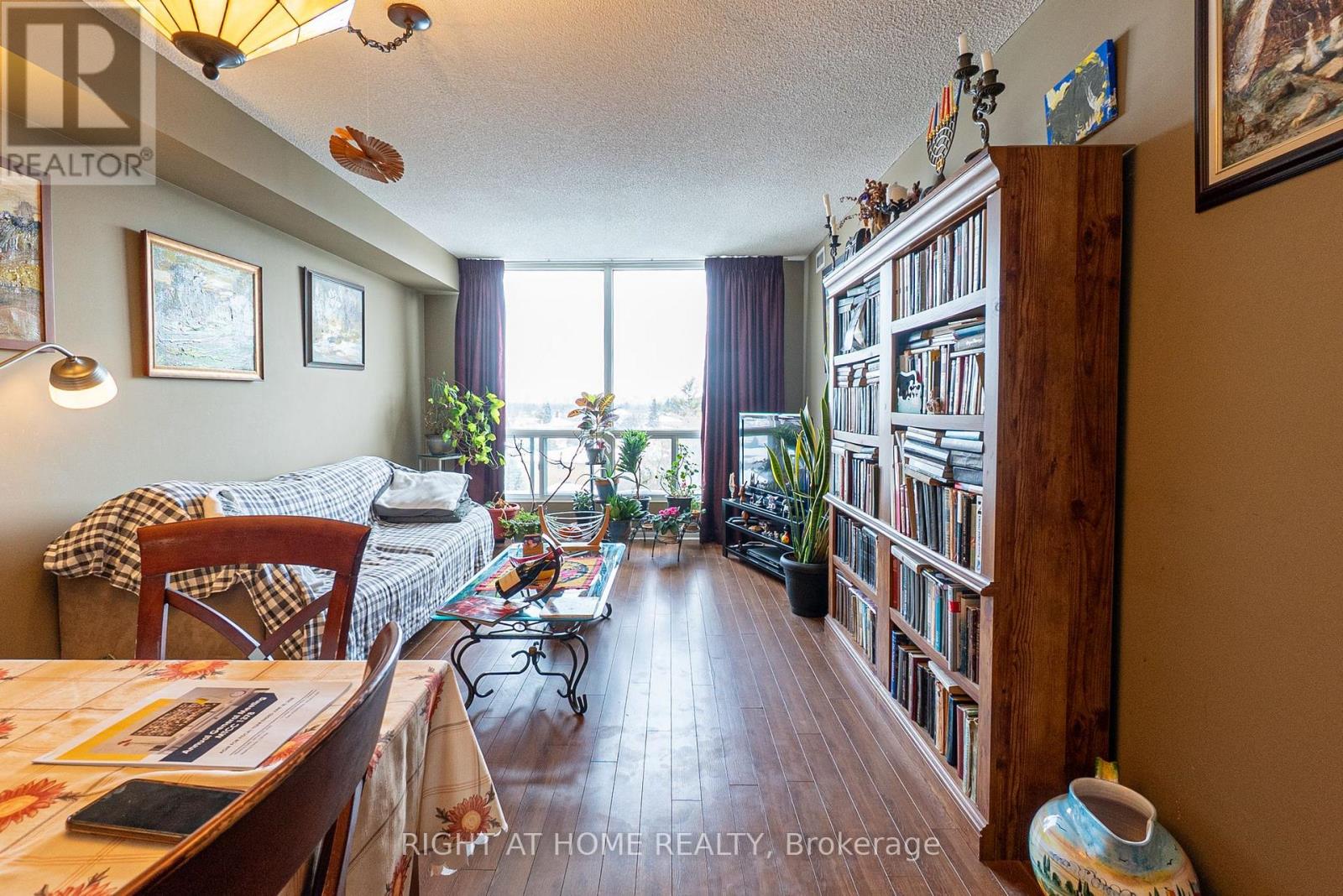 514 - 906 Sheppard Avenue W, Toronto, Ontario  M3H 2T5 - Photo 5 - C12727000