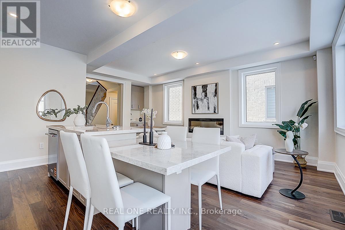 18 Mace Avenue, Richmond Hill, Ontario  L4E 1K8 - Photo 14 - N12726980