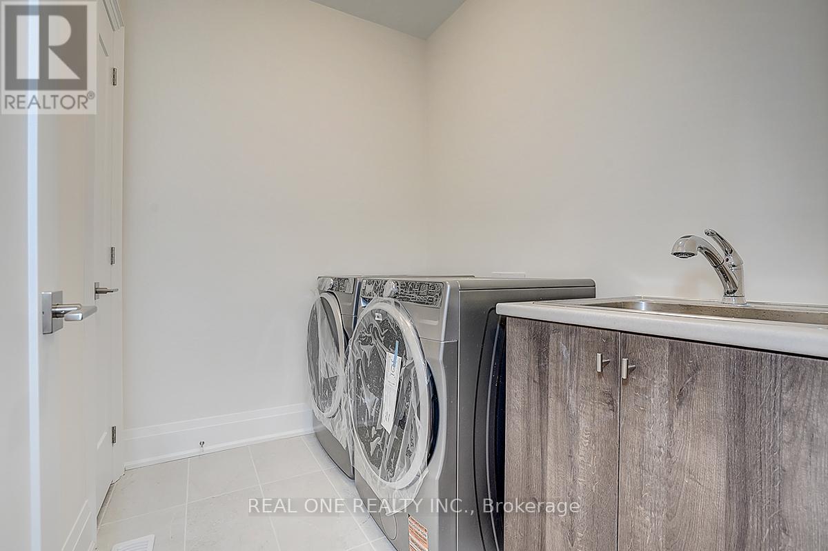 18 Mace Avenue, Richmond Hill, Ontario  L4E 1K8 - Photo 37 - N12726980