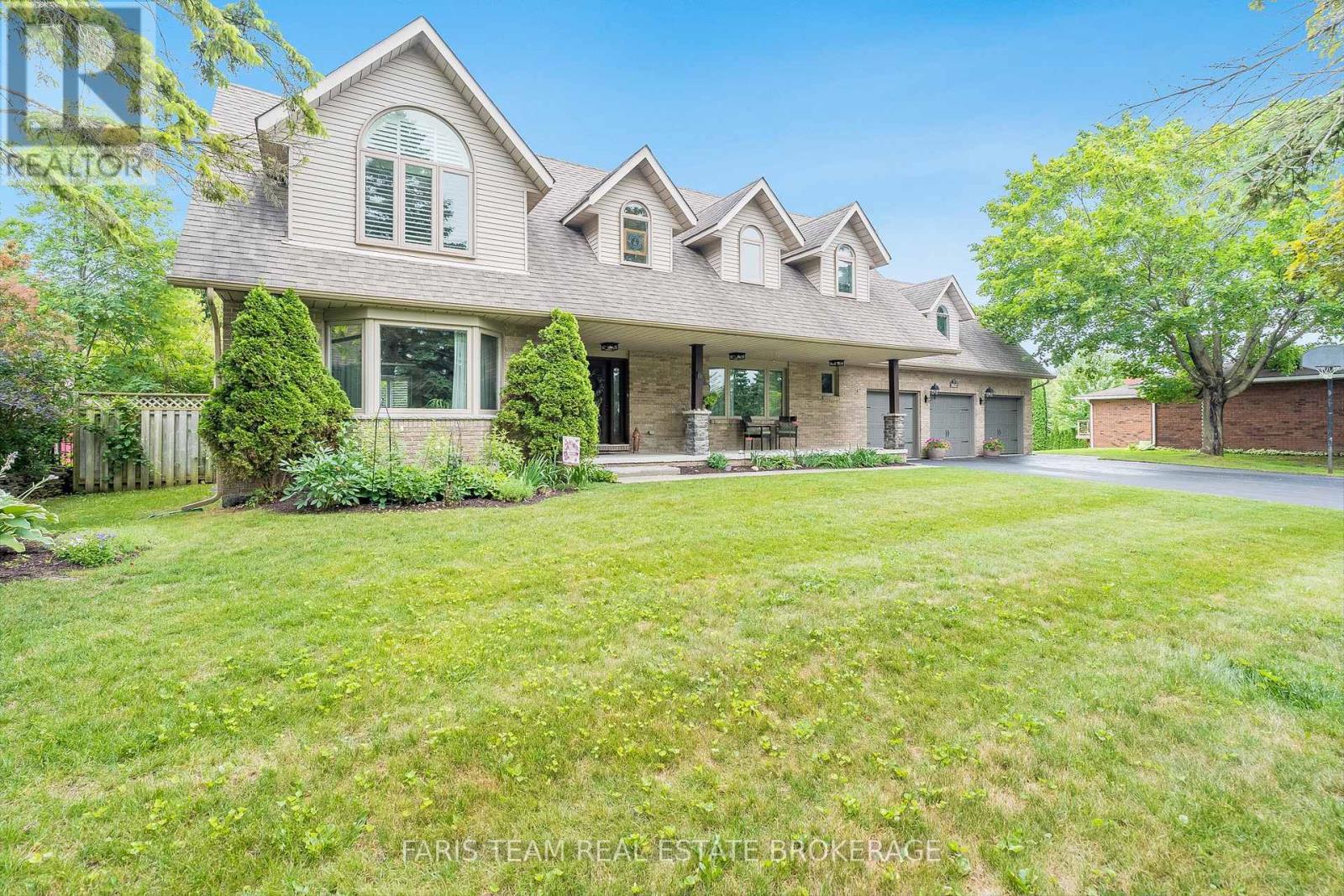 32 Cairns Boulevard, Springwater, Ontario  L9X 0N8 - Photo 4 - S12726960