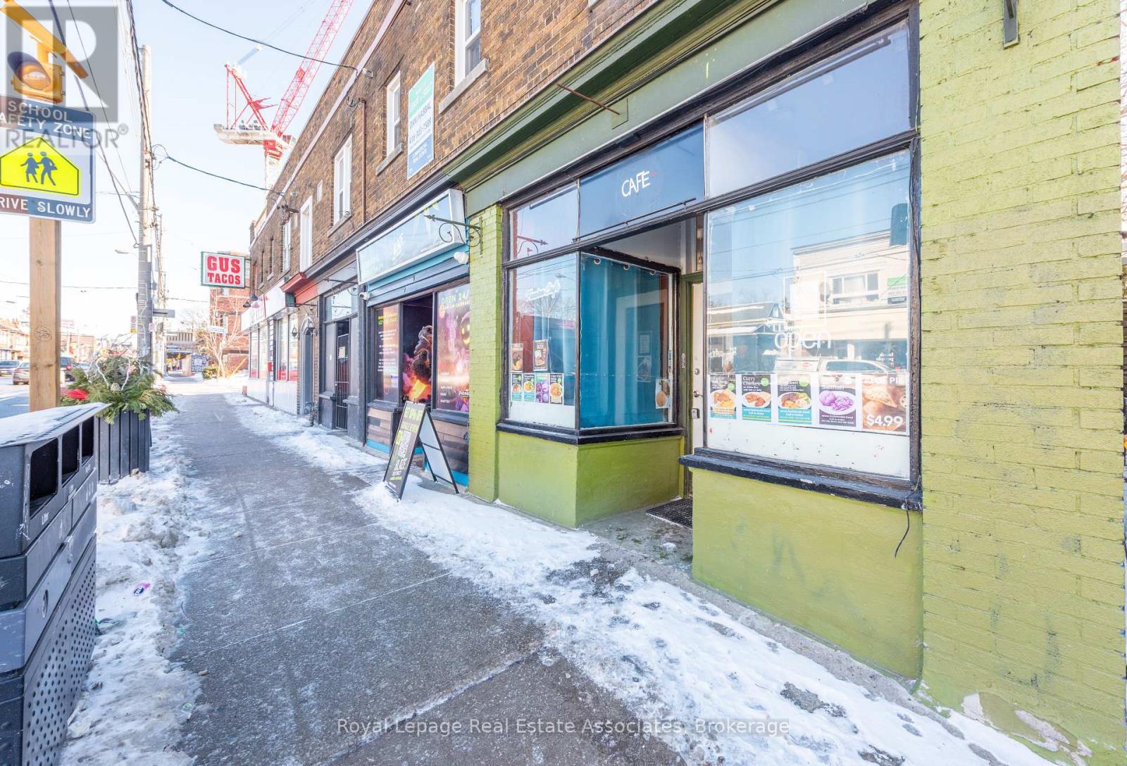 1537 Queen Street W, Toronto, Ontario  M6R 1A7 - Photo 3 - W12443545