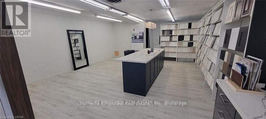 647 Talbot Street, St. Thomas, Ontario  N5P 1C9 - Photo 4 - X12694960