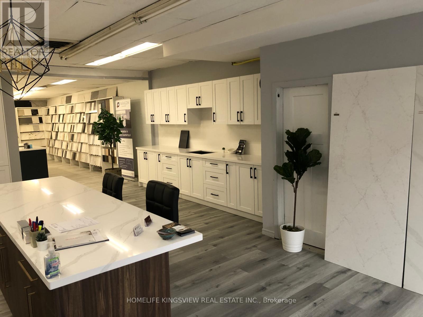 647 Talbot Street, St. Thomas, Ontario  N5P 1C9 - Photo 6 - X12694960