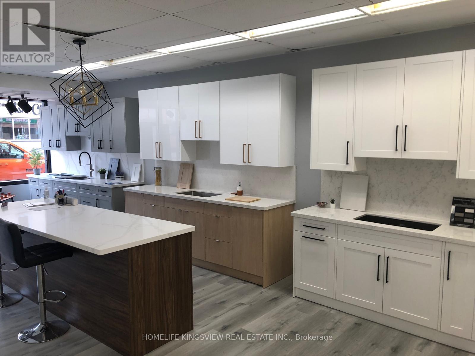 647 Talbot Street, St. Thomas, Ontario  N5P 1C9 - Photo 7 - X12694960