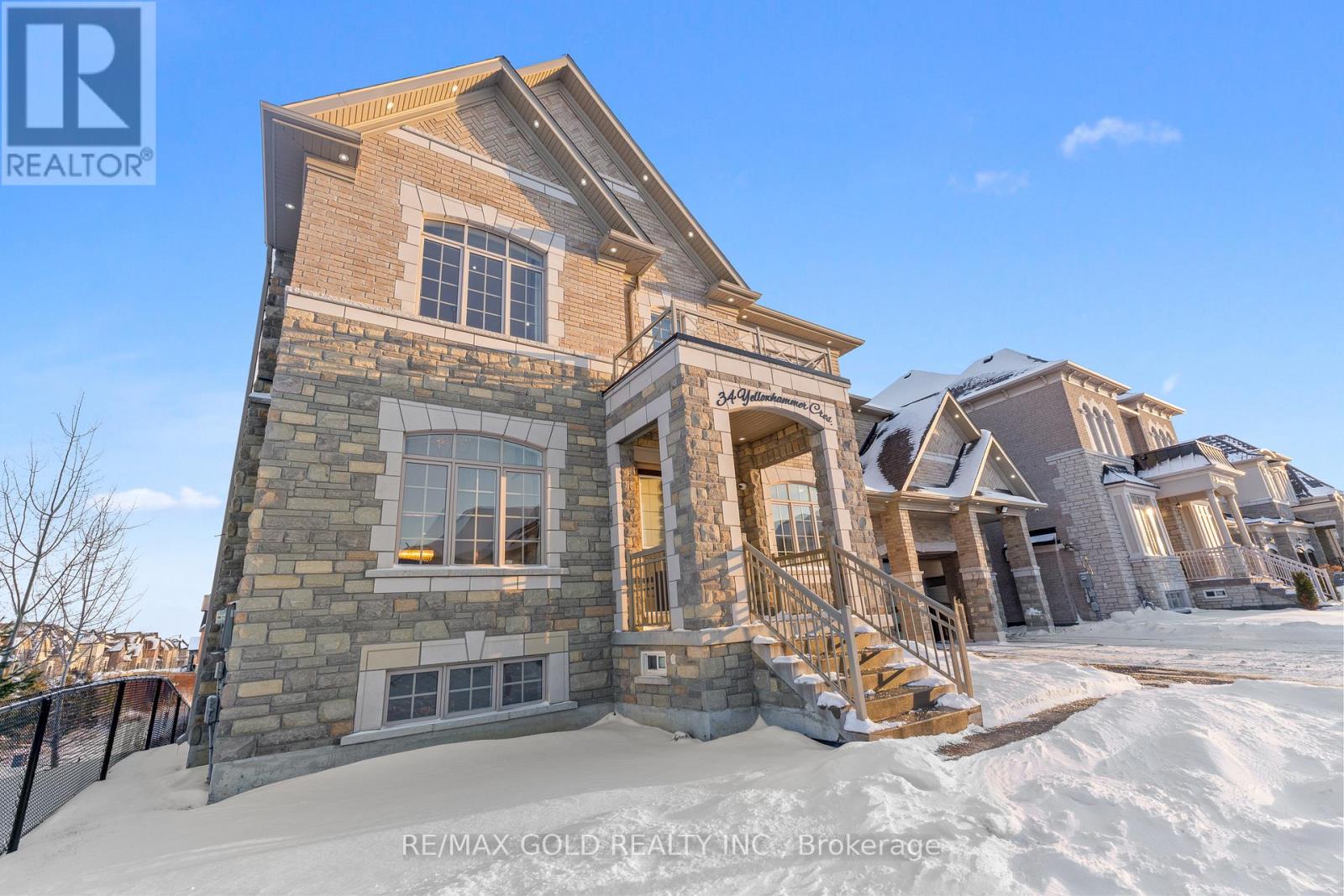 34 Yellowhammer Crescent, Brampton, Ontario  L6P 4J6 - Photo 3 - W12726984