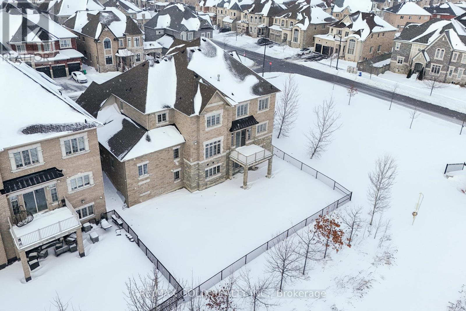 34 Yellowhammer Crescent, Brampton, Ontario  L6P 4J6 - Photo 6 - W12726984