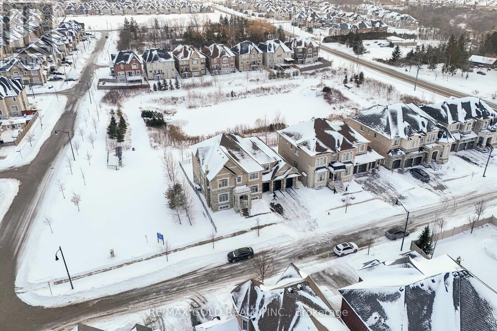 34 Yellowhammer Crescent, Brampton, Ontario  L6P 4J6 - Photo 8 - W12726984