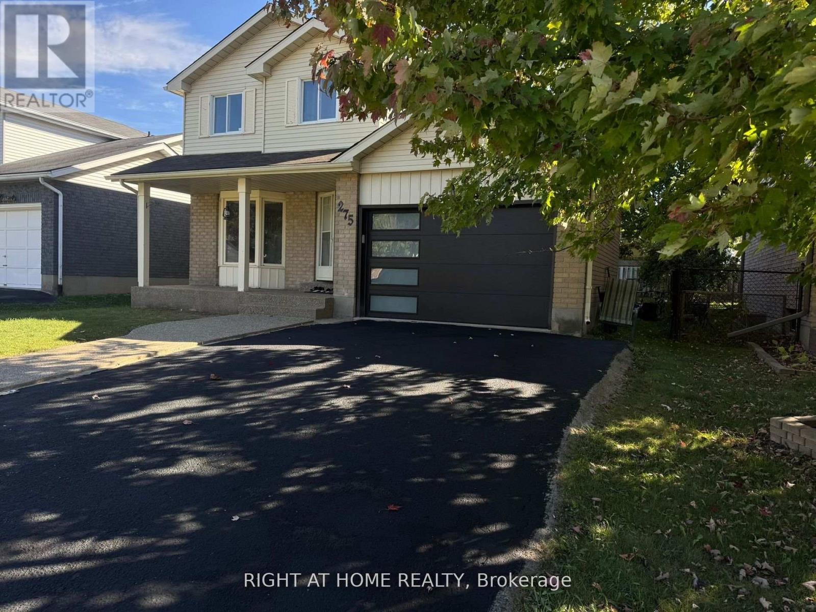 275 Tagge Crescent, Kitchener, Ontario  N2K 3R7 - Photo 2 - X12726990