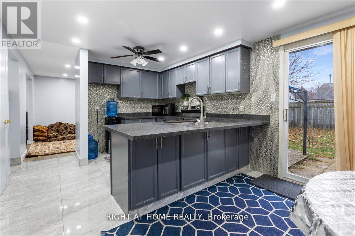 275 Tagge Crescent, Kitchener, Ontario  N2K 3R7 - Photo 8 - X12726990