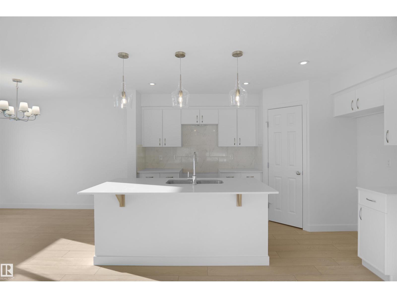 903 19 Av Nw, Edmonton, Alberta  T6T 2V2 - Photo 10 - E4470976