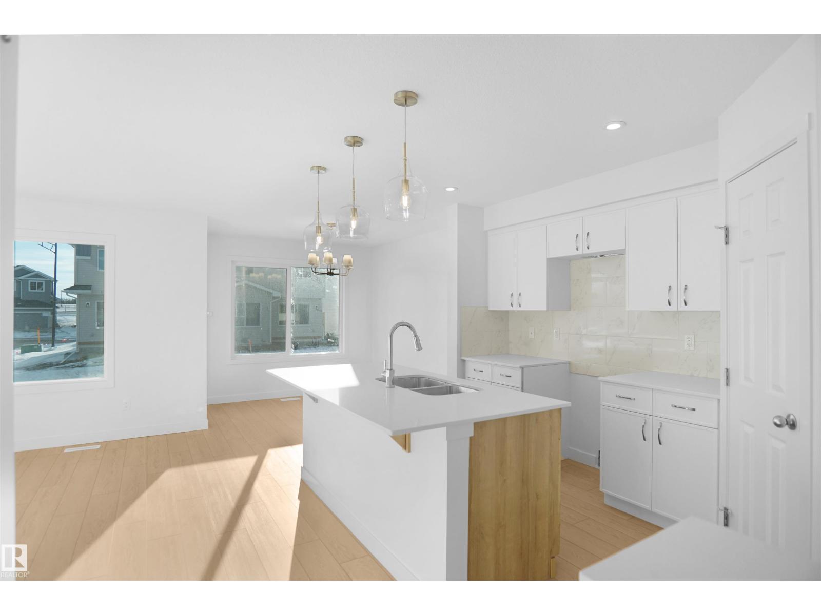 903 19 Av Nw, Edmonton, Alberta  T6T 2V2 - Photo 8 - E4470976