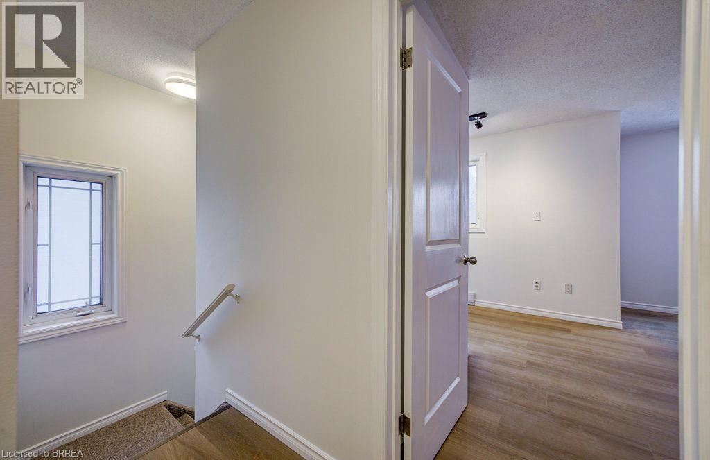 6 Emily Street, Paris, Ontario  N3L 1N5 - Photo 17 - 40799877