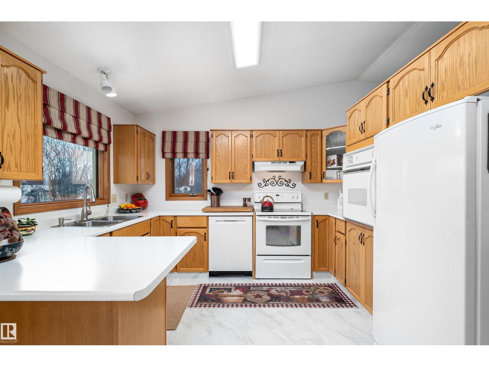 5215 49 Av, Onoway, Alberta  T0E 1V0 - Photo 12 - E4470980