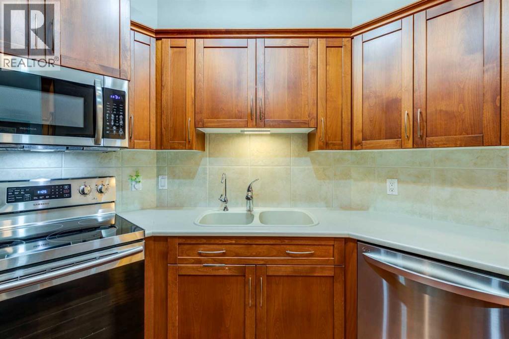 534, 10 Discovery Ridge Close Sw, Calgary, Alberta  T3H 5X3 - Photo 6 - A2278560