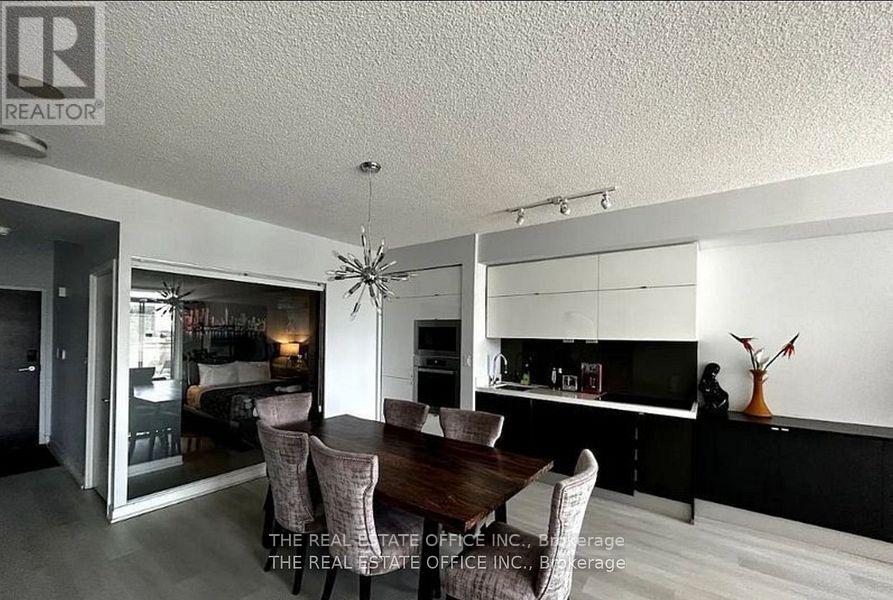 202 - 151 Dan Leckie Way, Toronto, Ontario  M5V 4B2 - Photo 4 - C12727008